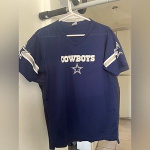 cowboys mesh v neck shirt